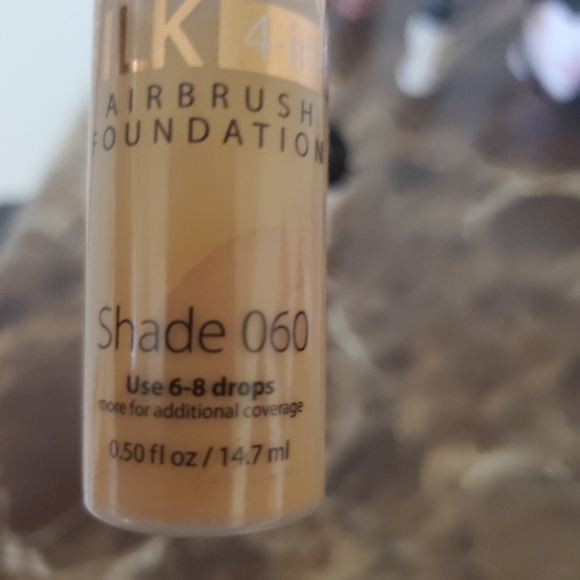 Luminess Air Brush Make up PRICE FIRM!!! - Picture 14 of 16